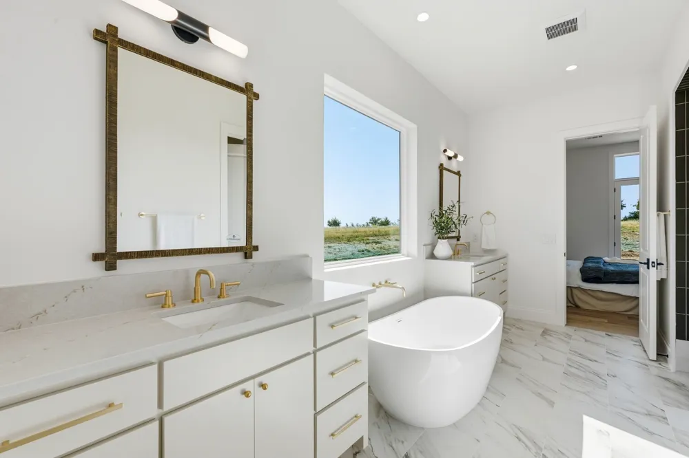 920 Waters Edge Sanger, TX 76266