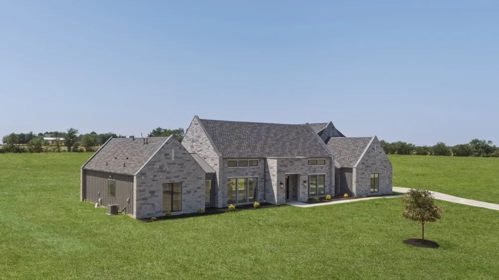 920 Waters Edge Sanger, TX 76266