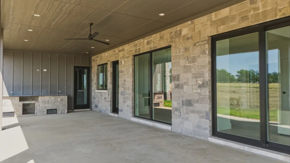 920 Waters Edge Sanger, TX 76266