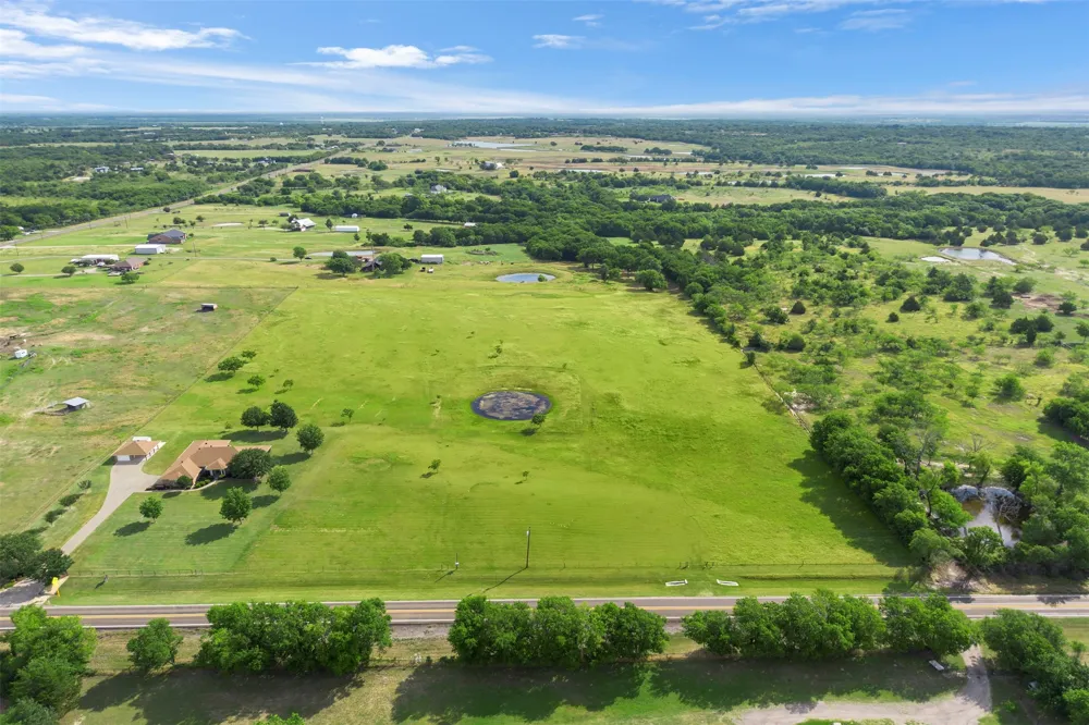Fm 660 Ennis, TX 75119