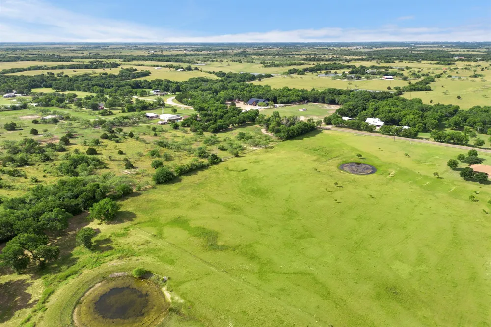 Fm 660 Ennis, TX 75119