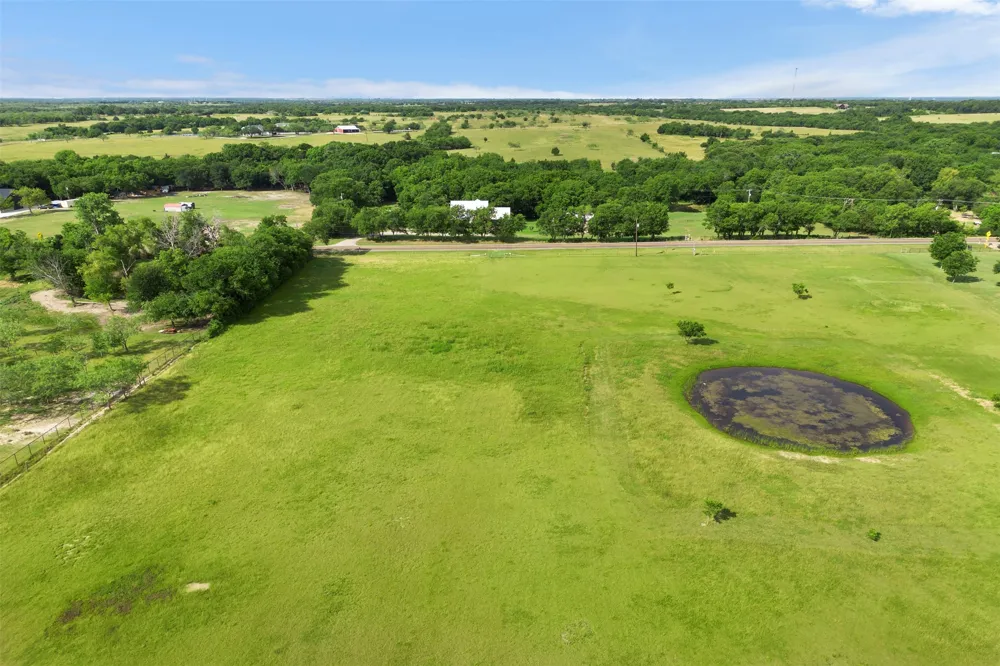 Fm 660 Ennis, TX 75119