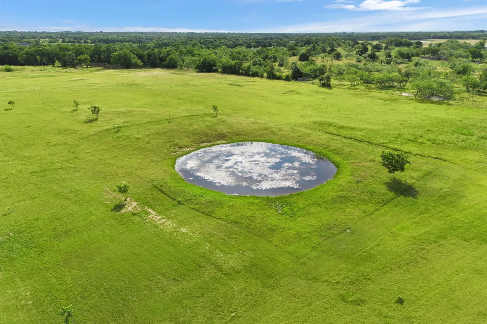 Fm 660 Ennis, TX 75119