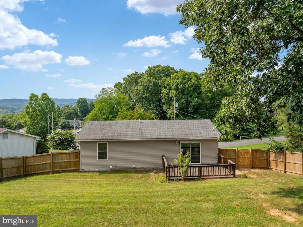 57 CRESTVIEW Front Royal, VA 22630