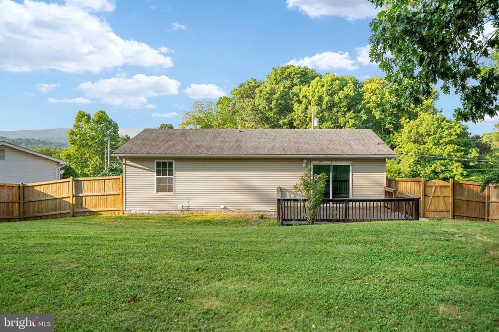 57 CRESTVIEW Front Royal, VA 22630