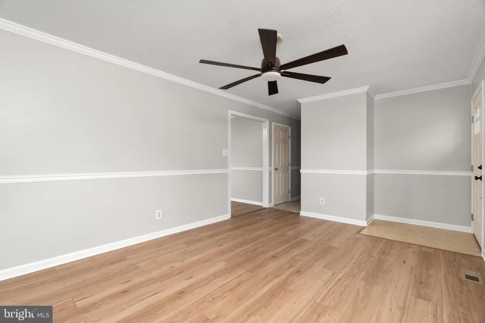 57 CRESTVIEW Front Royal, VA 22630