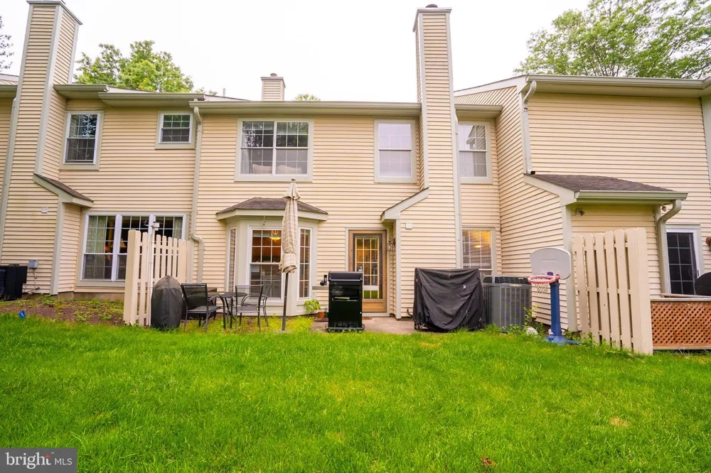 3 TOWPATH COURT Princeton, NJ 08540