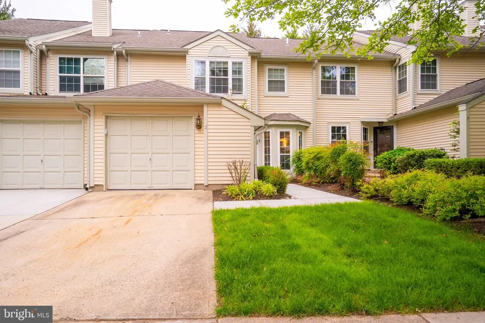 3 TOWPATH COURT Princeton, NJ 08540