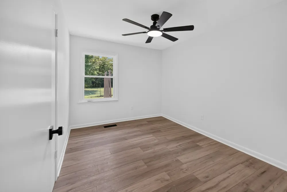 517 Wall St Mount Pleasant, TN 38474