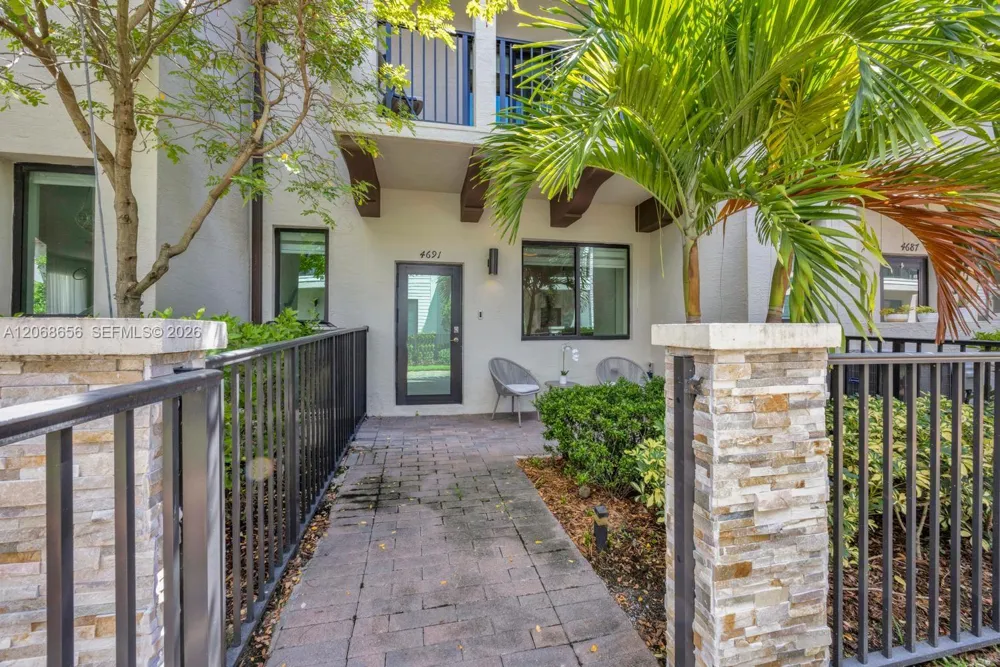 4691 NW 83rd Pkwy Doral, FL 33166