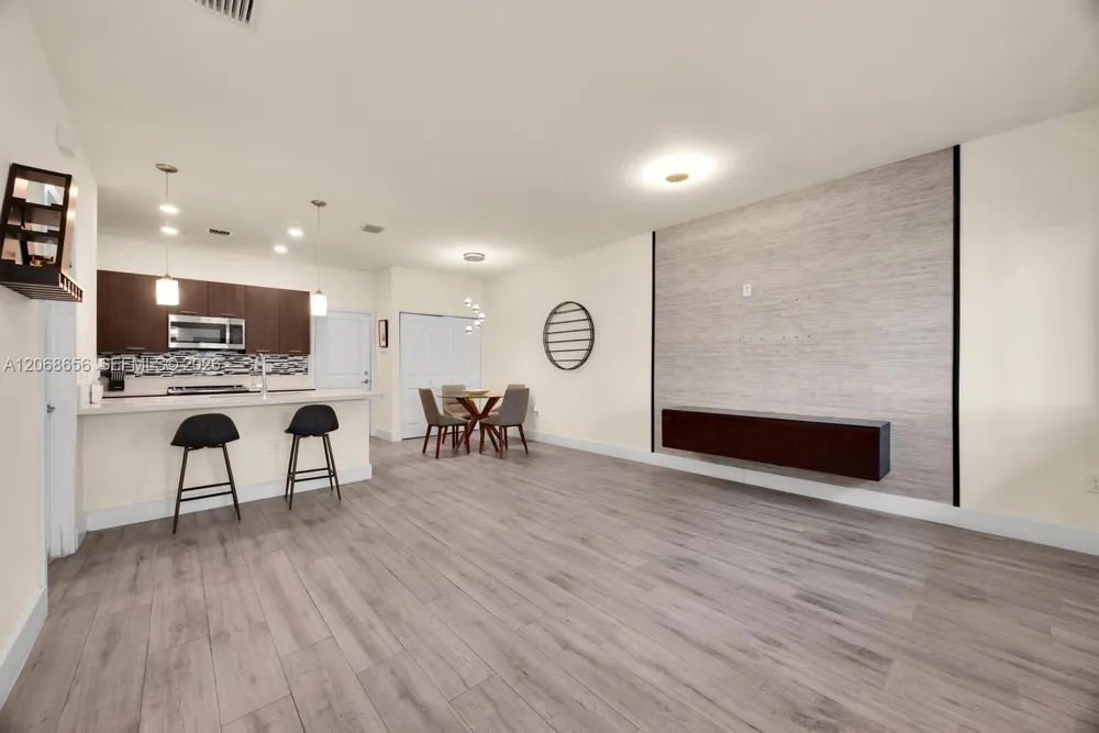 4691 NW 83rd Pkwy Doral, FL 33166