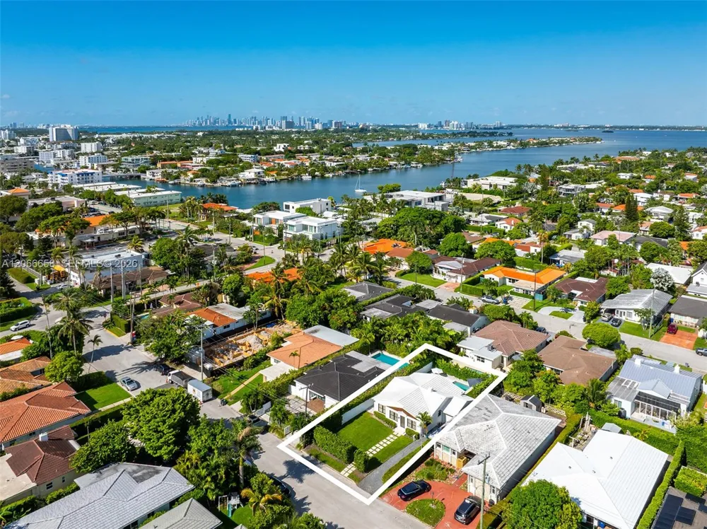 8844 Abbott Ave Surfside, FL 33154