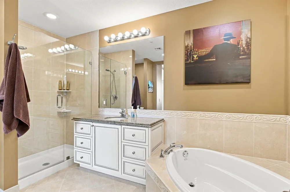 34 HARBOUR ISLE DRIVE W #PH05 Fort Pierce, FL 34949