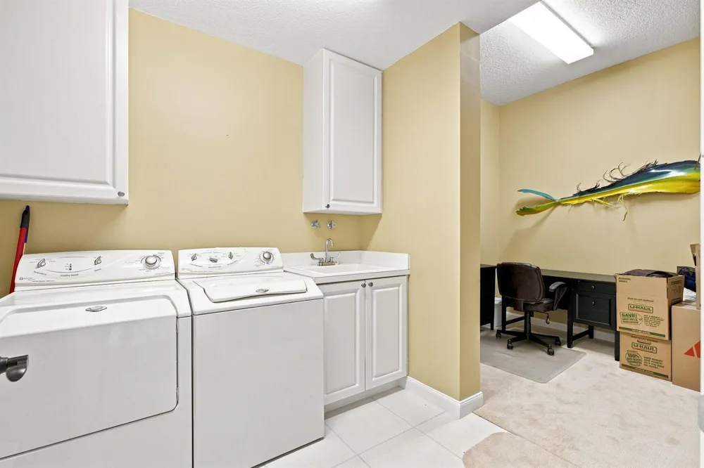 34 HARBOUR ISLE DRIVE W #PH05 Fort Pierce, FL 34949