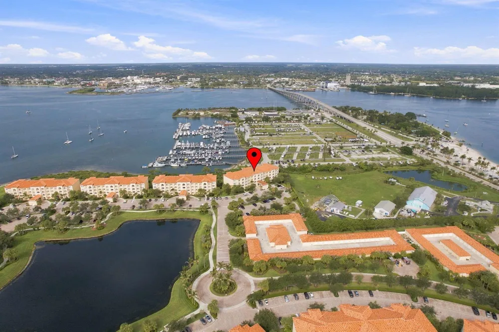 34 HARBOUR ISLE DRIVE W #PH05 Fort Pierce, FL 34949