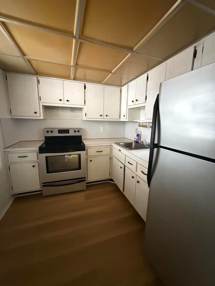 15600 NW 7TH AVENUE #211 Miami, FL 33169