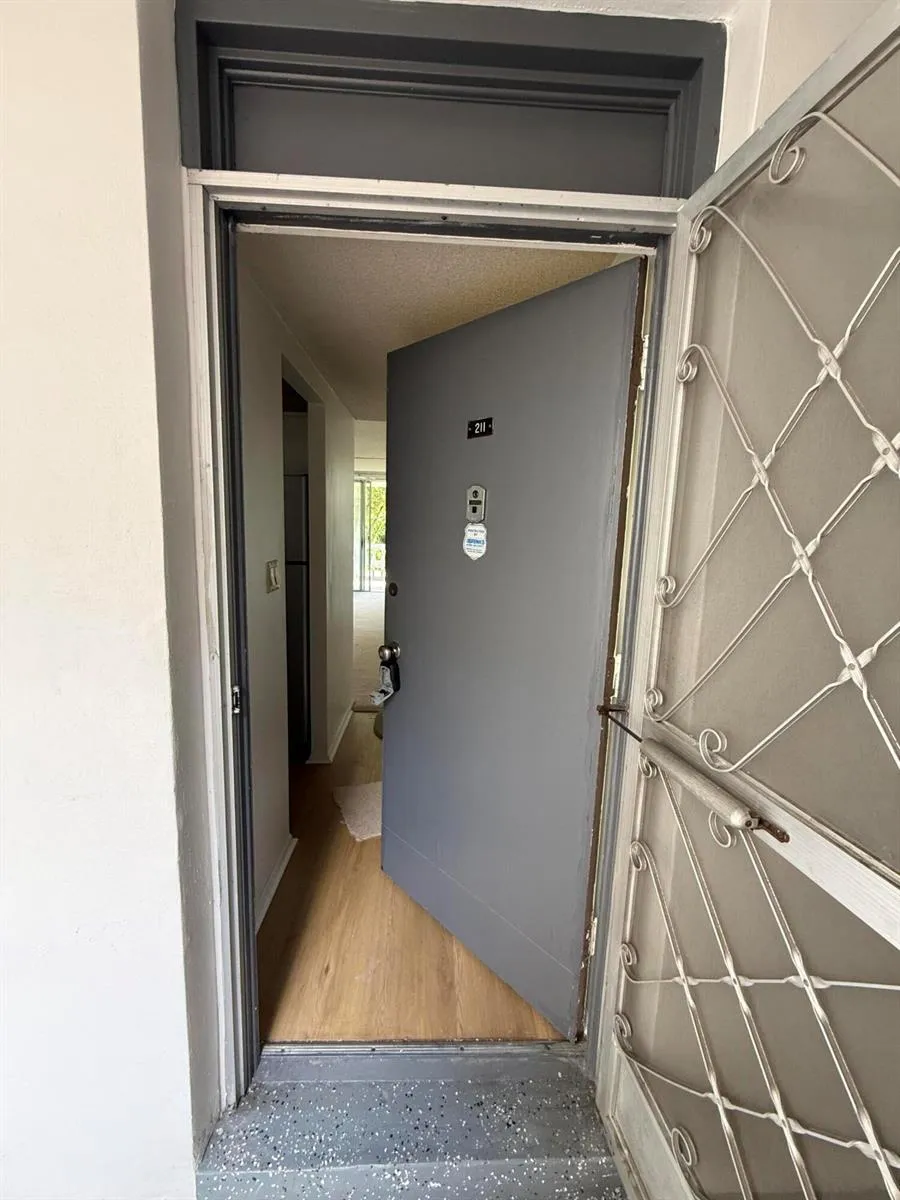 15600 NW 7TH AVENUE #211 Miami, FL 33169