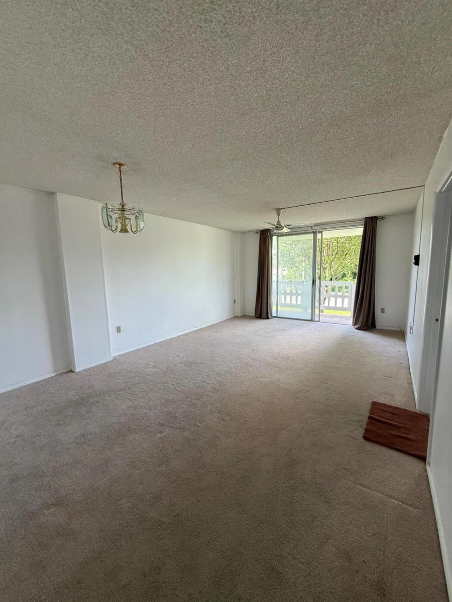 15600 NW 7TH AVENUE #211 Miami, FL 33169