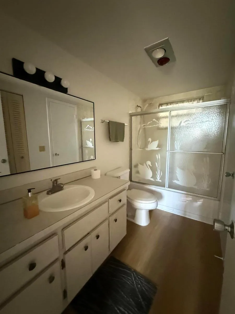 15600 NW 7TH AVENUE #211 Miami, FL 33169