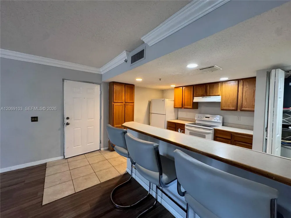 9909 Westwood Dr #16-1 Tamarac, FL 33321