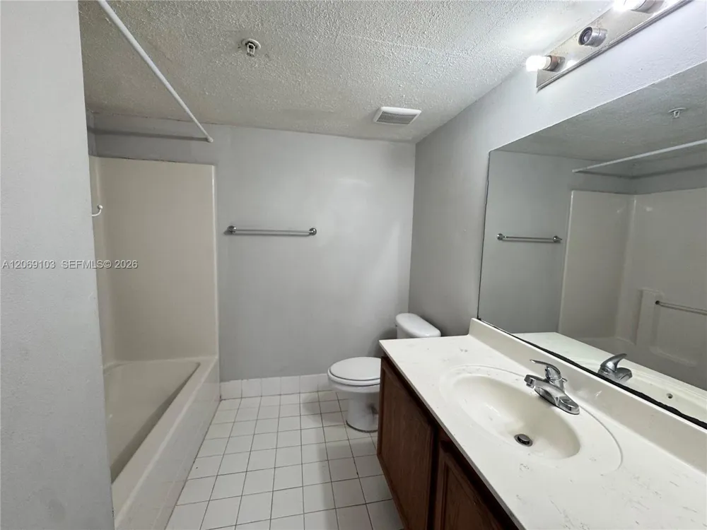 9909 Westwood Dr #16-1 Tamarac, FL 33321