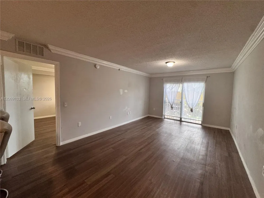9909 Westwood Dr #16-1 Tamarac, FL 33321