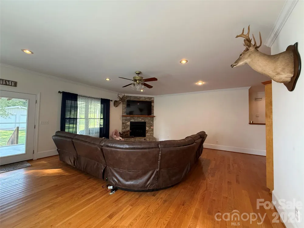 123 JL Love Road Jefferson, SC 29718