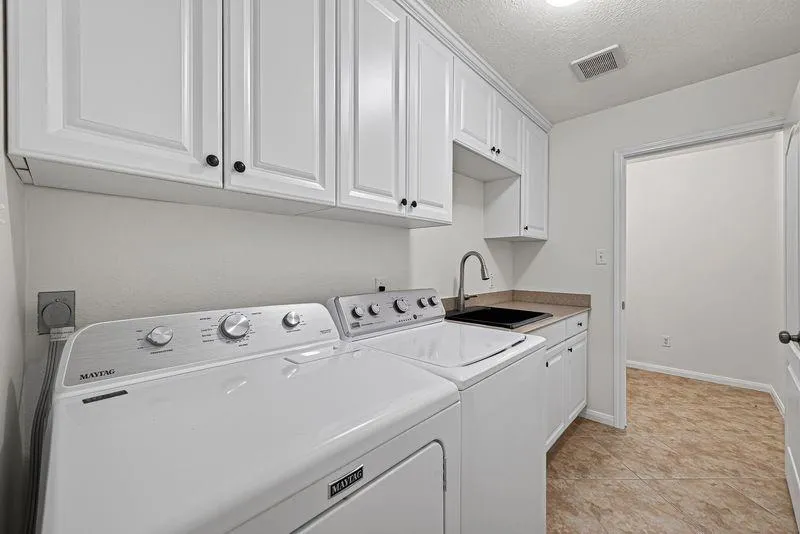 1103 Parkhaven Lane Houston, TX 77077