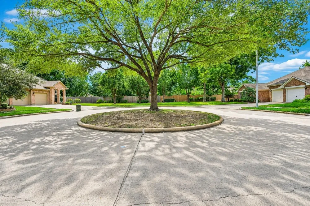 1103 Parkhaven Lane Houston, TX 77077