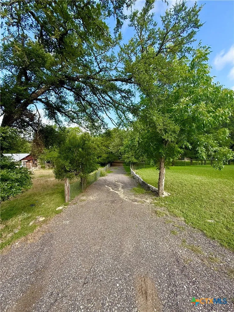 909 Center Circle Salado, TX 76571