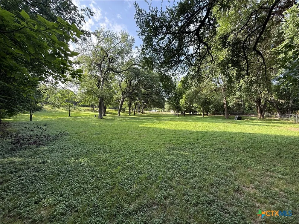 909 Center Circle Salado, TX 76571