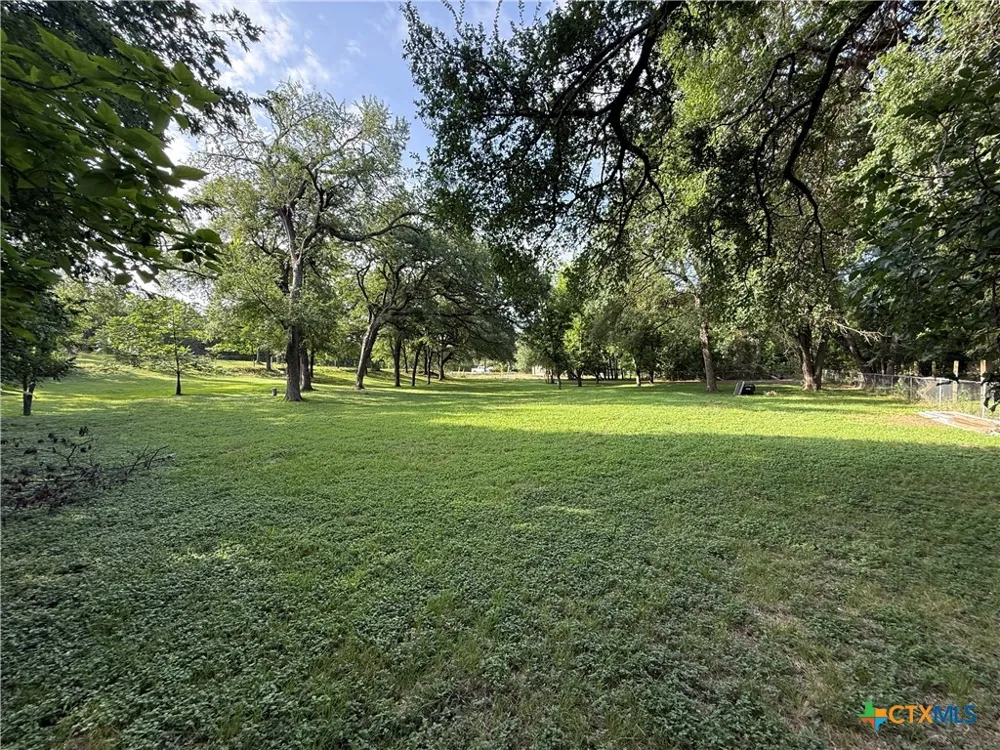 909 Center Circle Salado, TX 76571