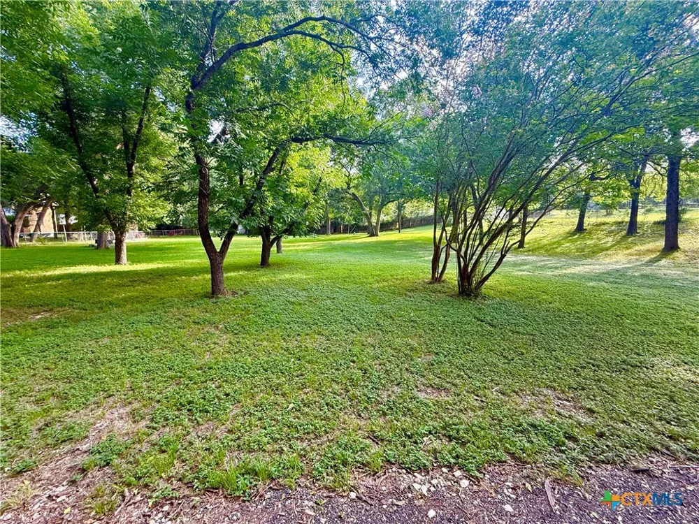 909 Center Circle Salado, TX 76571