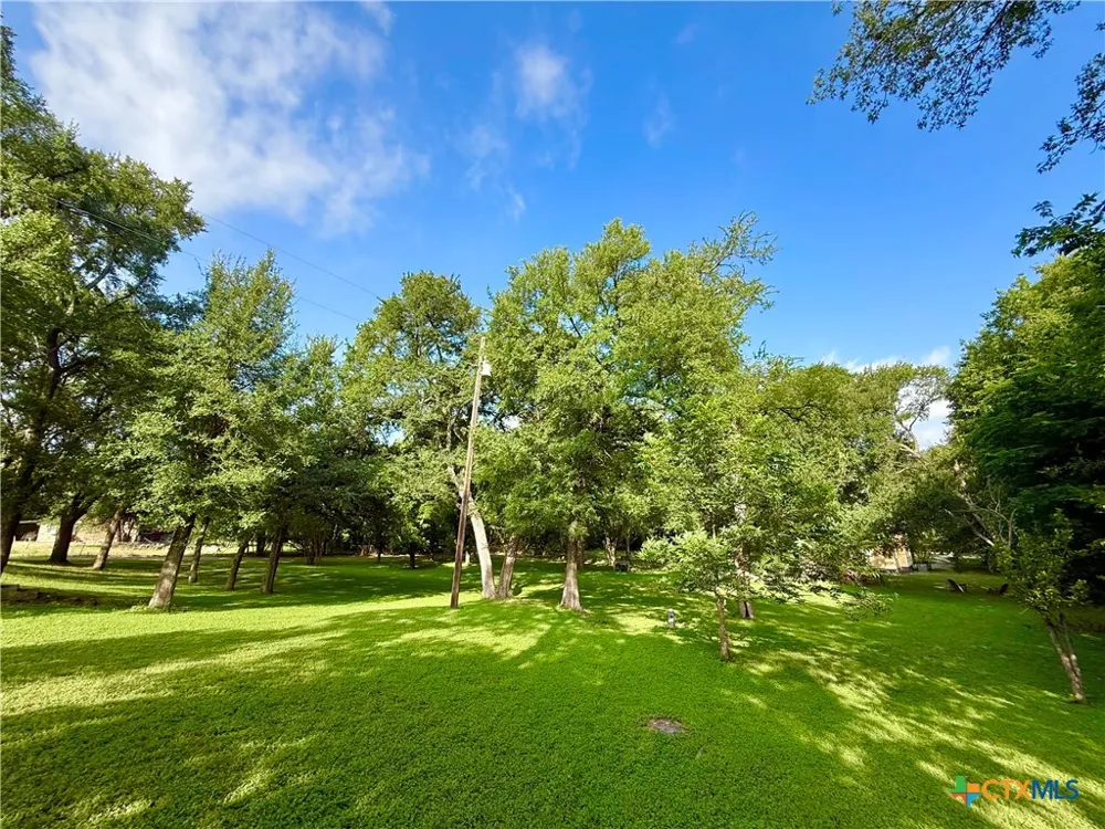 909 Center Circle Salado, TX 76571