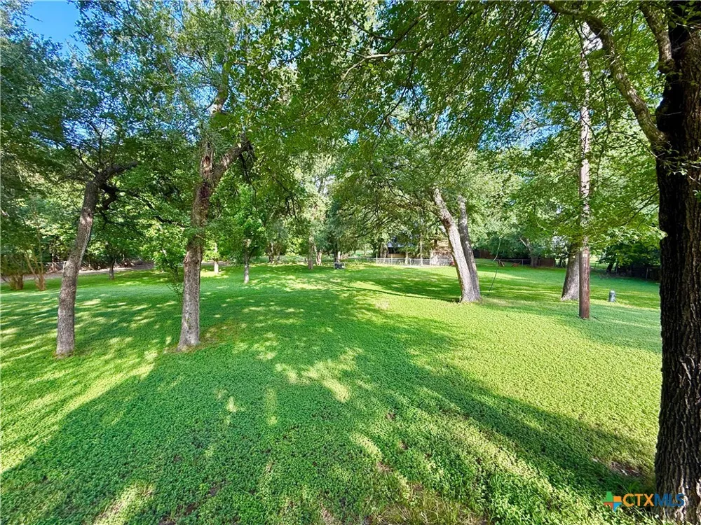 909 Center Circle Salado, TX 76571
