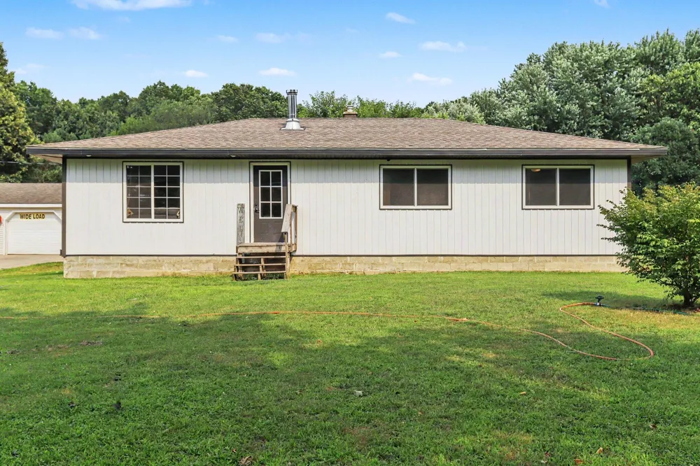 67821 29th Street Lawton, MI 49065