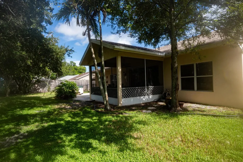 610 SW COLLEGE PARK ROAD Port St. Lucie, FL 34953