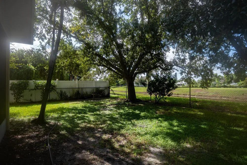 610 SW COLLEGE PARK ROAD Port St. Lucie, FL 34953