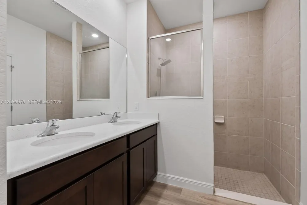 2844 NW 27th Cape Coral, FL 33993