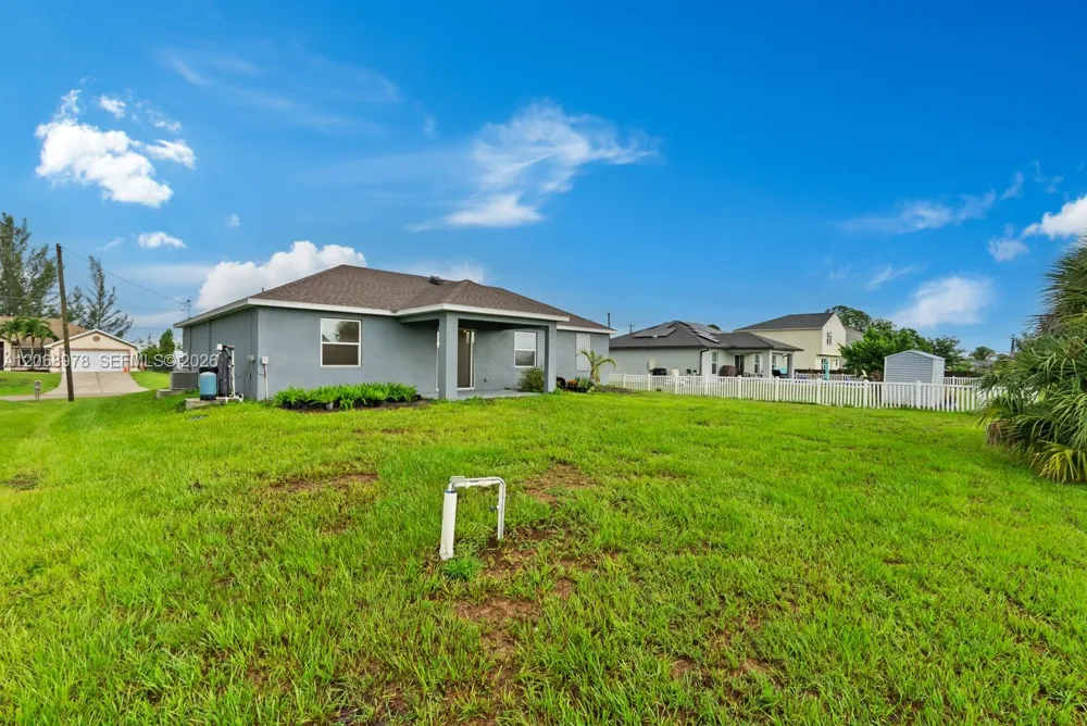 2844 NW 27th Cape Coral, FL 33993