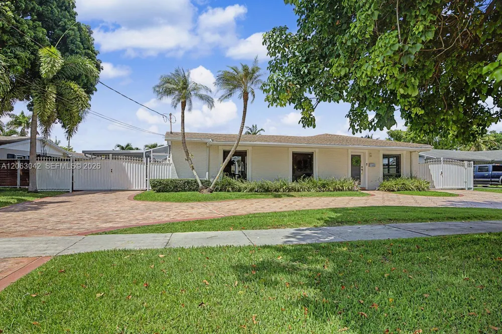 9921 SW 195th St Cutler Bay, FL 33157