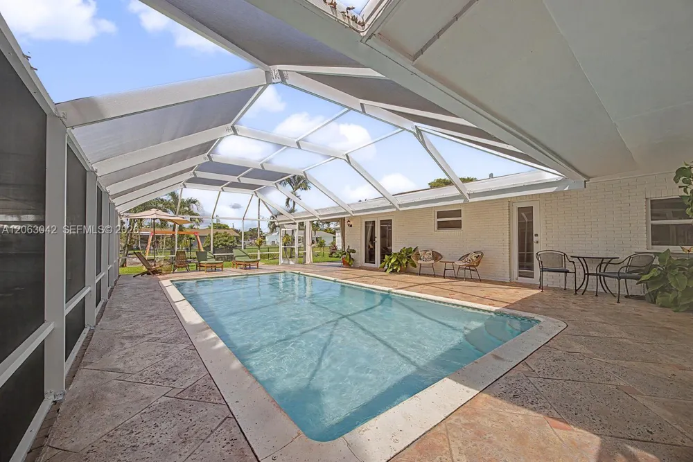 9921 SW 195th St Cutler Bay, FL 33157