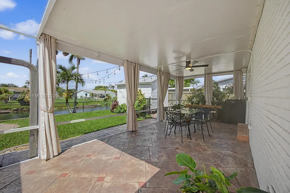 9921 SW 195th St Cutler Bay, FL 33157