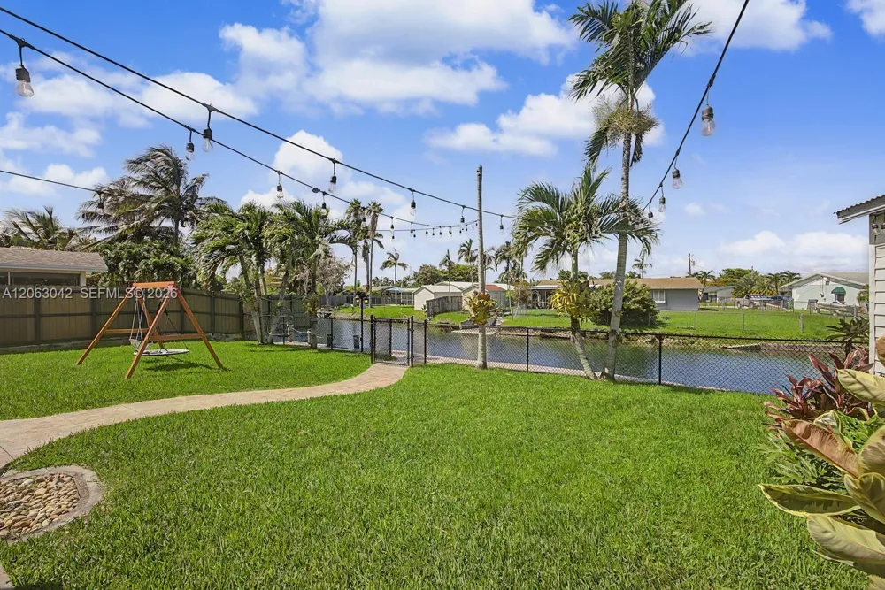 9921 SW 195th St Cutler Bay, FL 33157