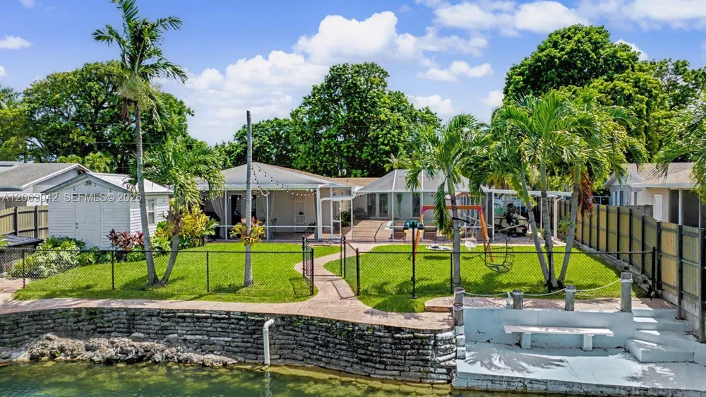 9921 SW 195th St Cutler Bay, FL 33157