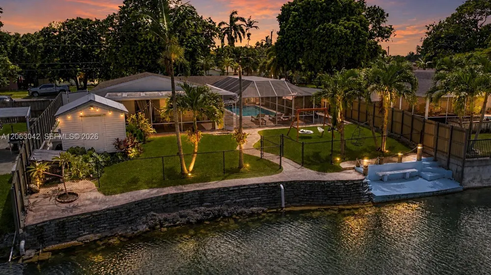 9921 SW 195th St Cutler Bay, FL 33157