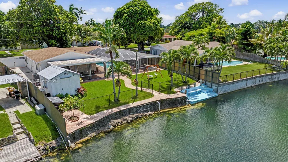 9921 SW 195th St Cutler Bay, FL 33157