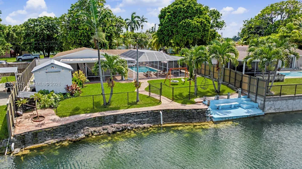 9921 SW 195th St Cutler Bay, FL 33157