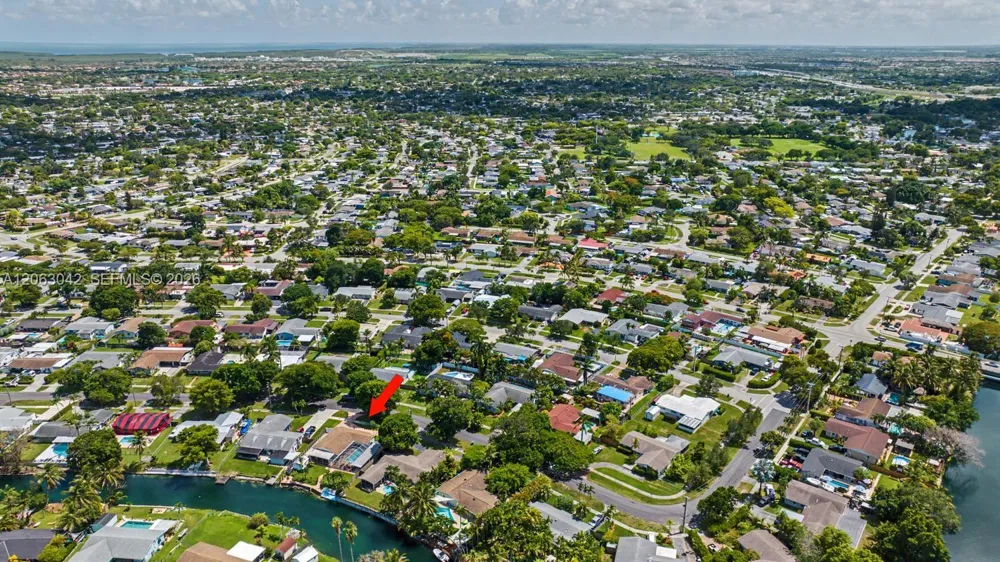9921 SW 195th St Cutler Bay, FL 33157