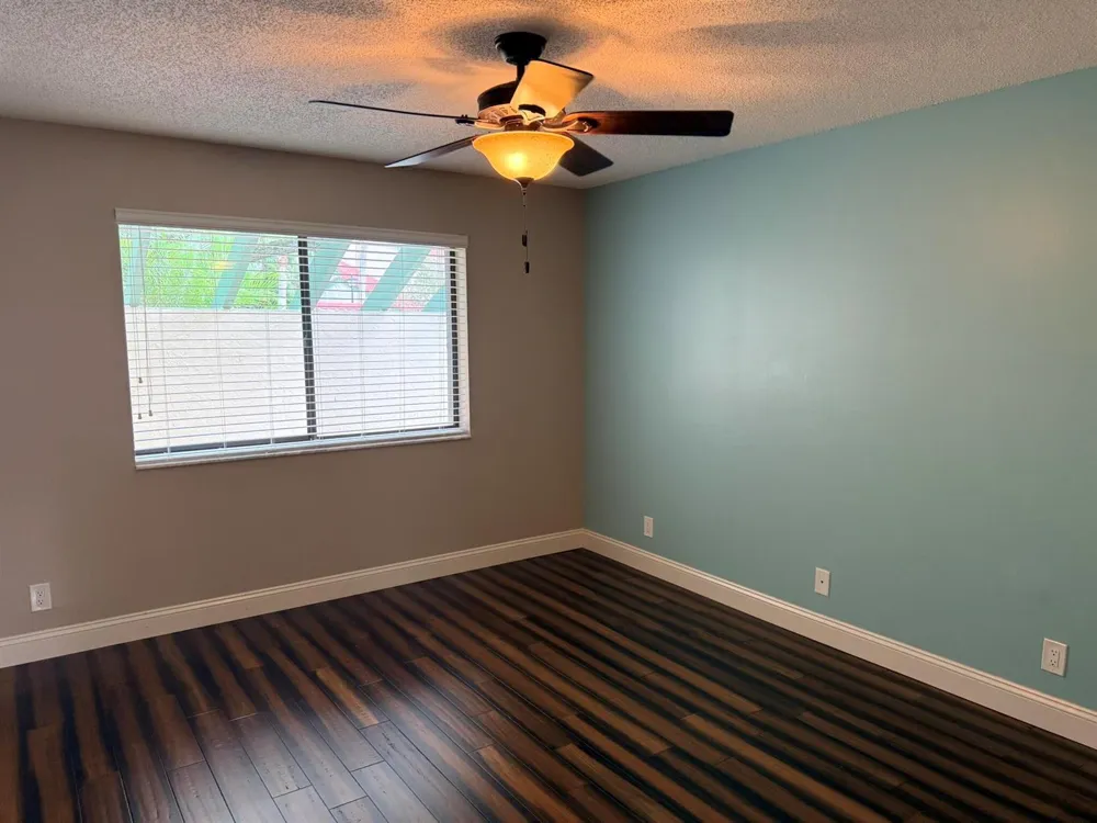 24 LEXINGTON LANE W #A Palm Beach Gardens, FL 33418